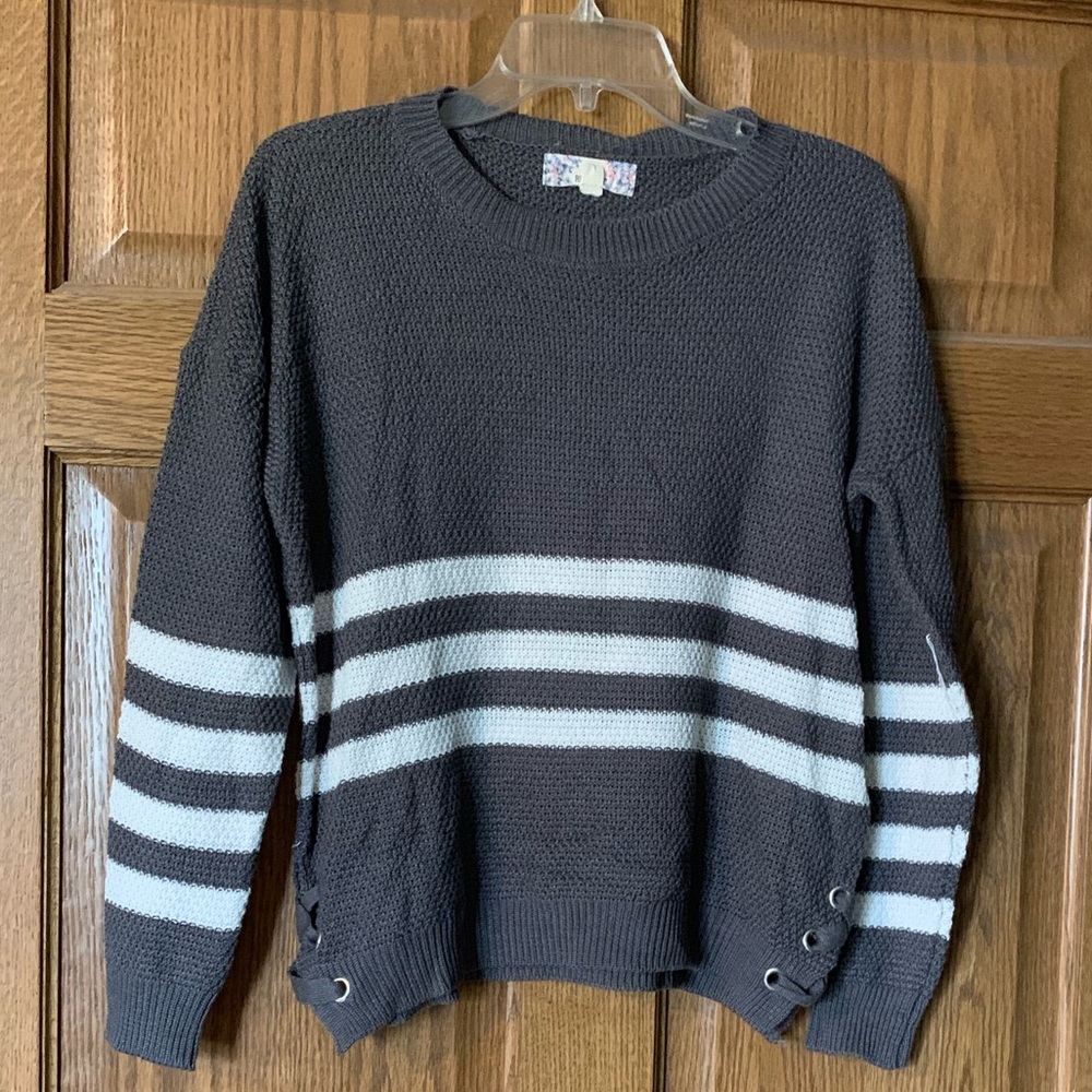 NWT juniors blouse